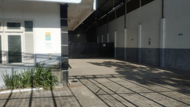 GUDANG SIAP PAKAI, LOKASI STRATEGIS, DI RINGROAD TIMUR, BANGUNTAPAN, BANTUL