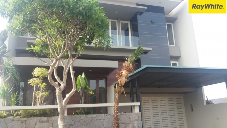 Dijual Rumah 2 lantai di Waterfront Citraland, Surabaya