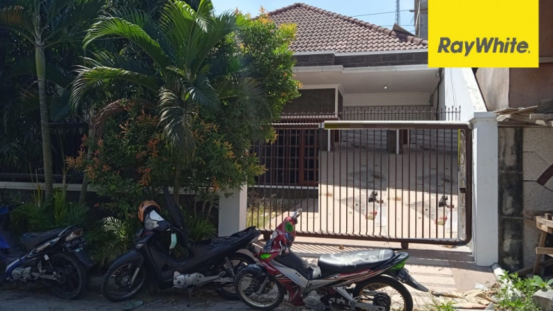 Rumah di Jalan Darmo Permai Timur, Surabaya