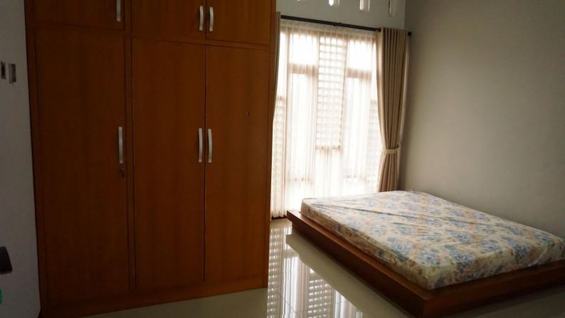 RUMAH MINIMALIS FULL FURNISH, DI JL PALAGAN, SLEMAN