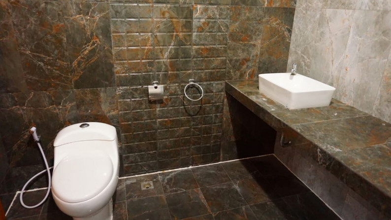 RUMAH MINIMALIS FULL FURNISH, DI JL PALAGAN, SLEMAN