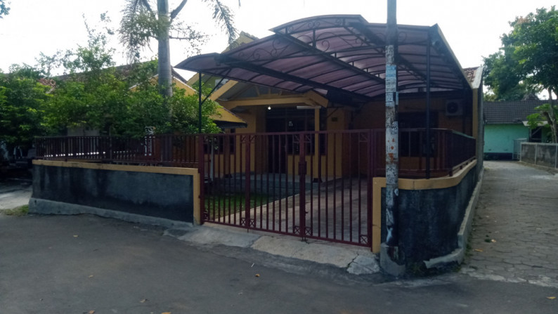 Rumah Minimalis Maguwoharjo Depok Sleman Yogyakarta