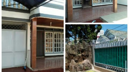 Rumah di Simpang Darmo Permai Selatan, Surabaya