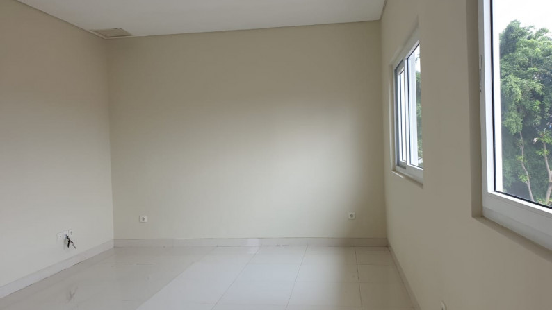 DIJUAL RUMAH WINSDOR TOWN HOUSE JAKARTA SELATAN