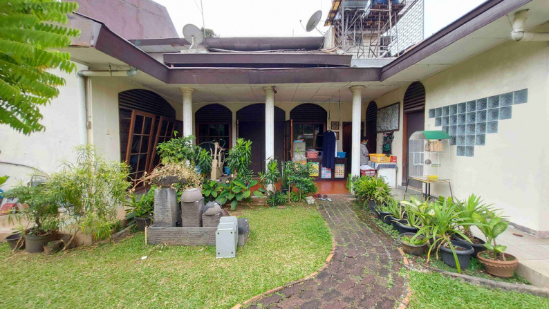 RUMAH DI JALAN BANGKA IX, JAKSEL, BEBAS BANJIR, AKSES JALAN 2 ARAH, SHM