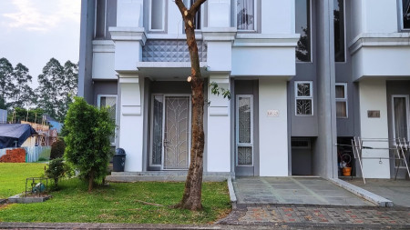 Rumah Minimalis di Eminent