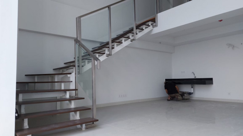 Ruang Kantor Di Roseville BSD, Kondisi Istimewa