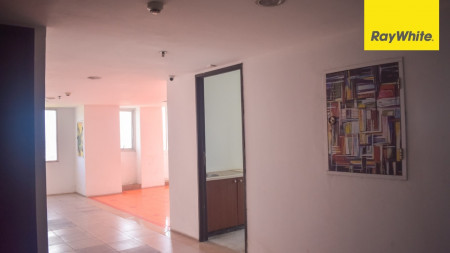 Kosongan Apartemen Studio Menara Rungkut, Surabaya
