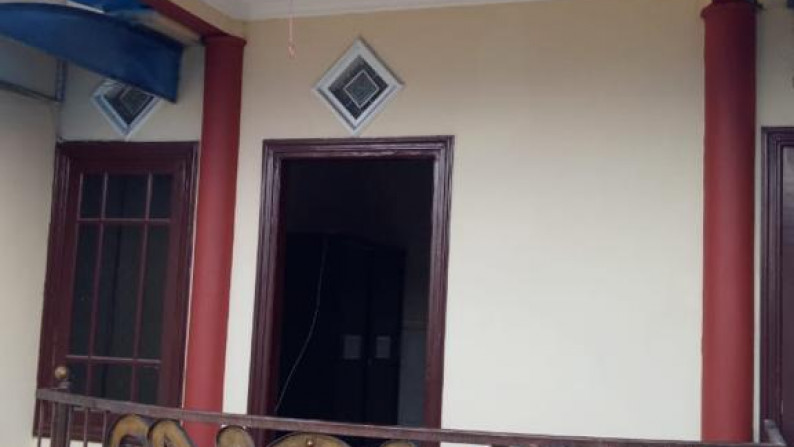 Rumah disewakan Dukuh Kupang Timur Surabaya