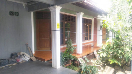 Rumah Perum Duta Kranji, Bekasi Luas 144m2