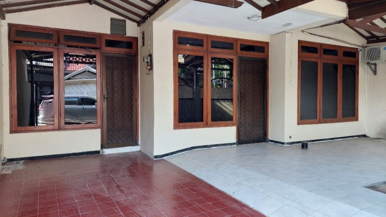 Rumah Dijual Taman Pondok Indah Wiyung Surabaya