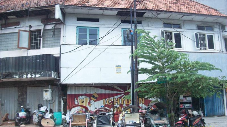 Ruko di Baliwerti Surabaya, Pusat Kota, Lokasi Strategis, Siap Pakai !!