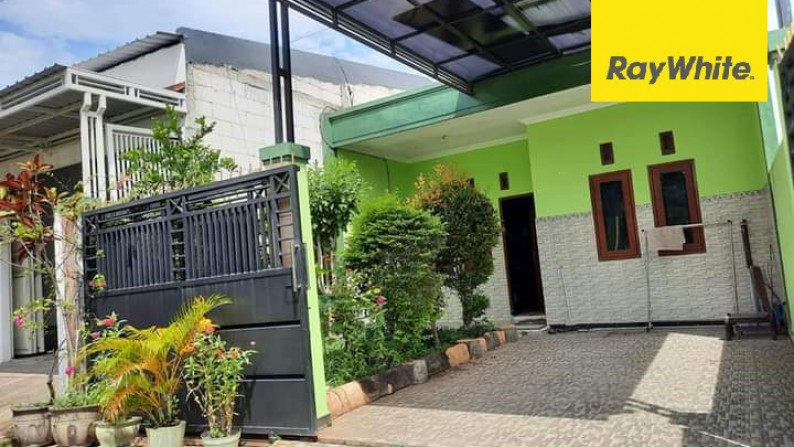 Rumah Modern Minimalis di Sememi Jaya Baru, Surabaya