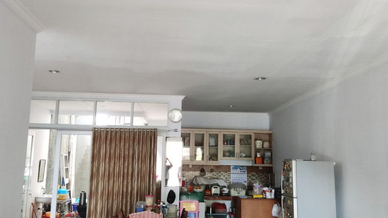 Hot Properti. Rumah Villa Melati Mas, Serpong