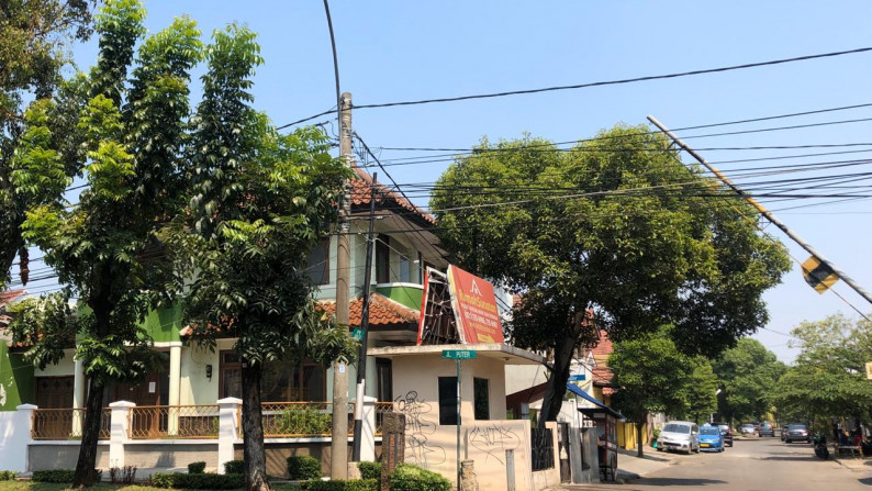 Rumah Besar Siap Huni dan Siap Usaha, Bintaro Utama Raya