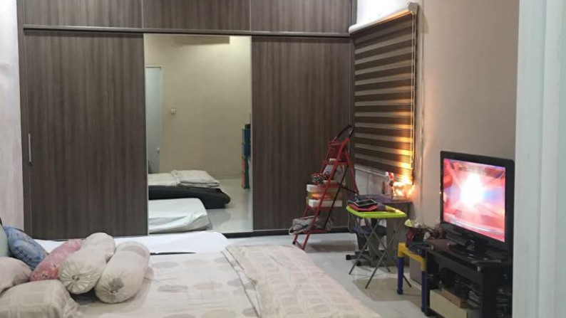 Hot Properti. Rumah Villa Melati Mas, Serpong