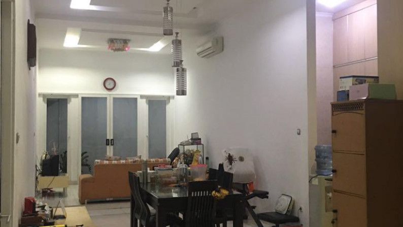 Hot Properti. Rumah Villa Melati Mas, Serpong