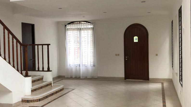 Hot Properti. Rumah Bagus Royal Serpong Village, Tangsel