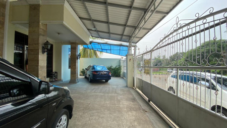 Jual Cepat. Rumah Mewah Dan Bagus Villa Melati Mas, Serpong