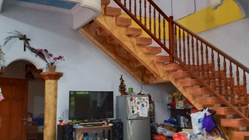 Rumah bagus dua lantai Villa Melati Mas, serpong