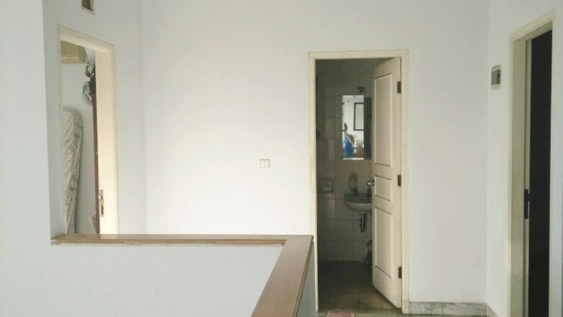 Istimewa. Rumah Bagus Taman Giri Loka, BSD.