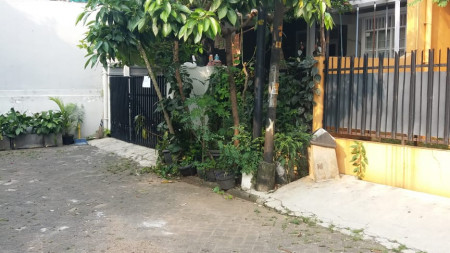 Rumah Bagus Di Cucur Barat, Bintaro Jaya  Sektor 4