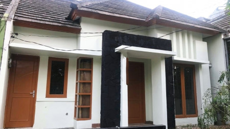Murah. Rumah Komplek Serpong Park, BSD