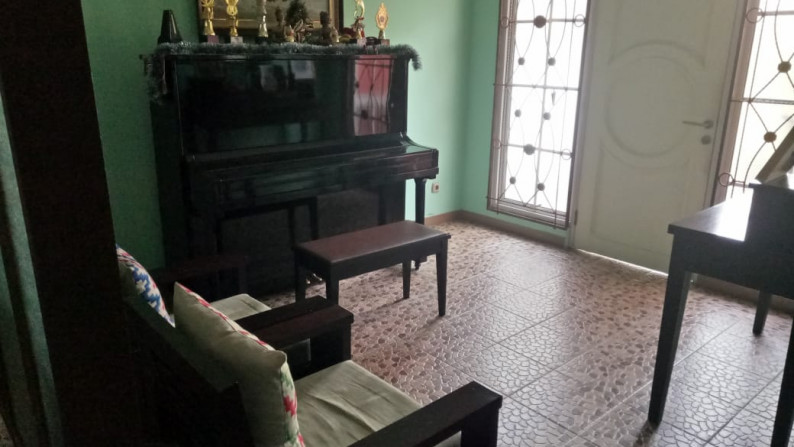 Rumah siap hubi di taman Chrysant