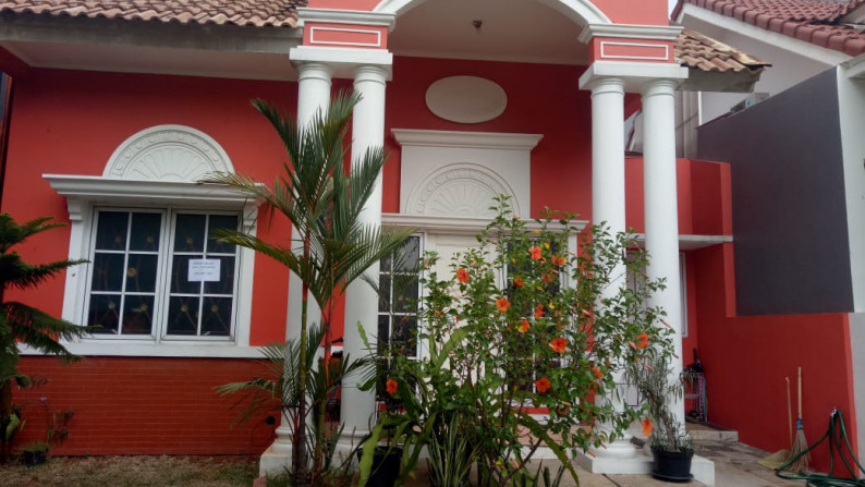 Rumah siap hubi di taman Chrysant