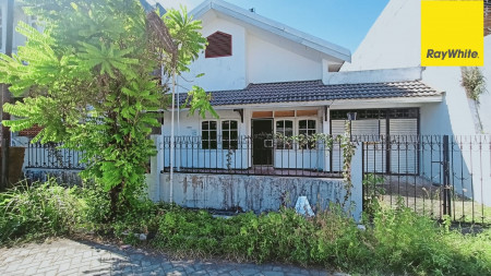 Rumah di Klampis Semolo Timur, Surabaya