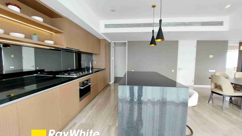 VERDE ONE APARTMENT, SOUTH TOWER, KUNINGAN, JAKSEL, FURNISHED, PRIVATE LIFT, 4 BR