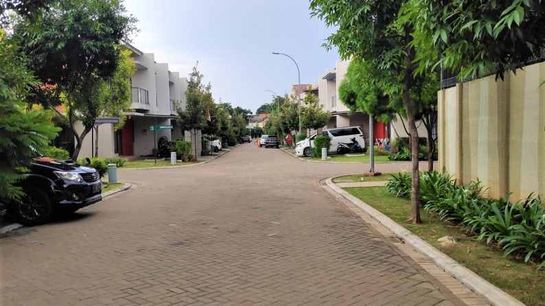 Rumah Bagus di Green Village, Cipondoh, Tangerang*0055-CHR*