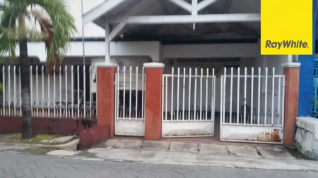 Rumah di Gayung Manunggal Kebonsari, Surabaya