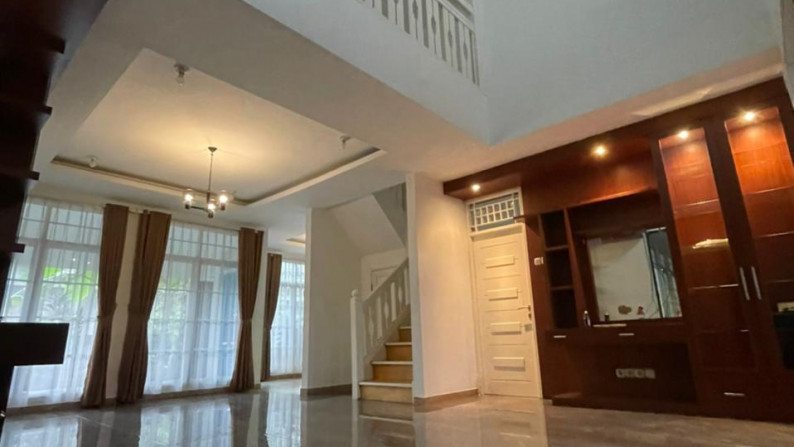 Rumah Cantik Estetik Besar Siap Huni, Bintaro Sektor 09