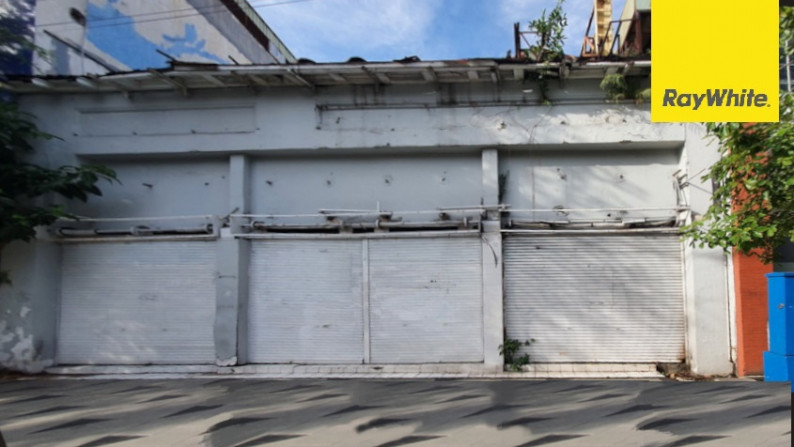 Ruko Pusat Kota di Jalan Tunjungan, Surabaya