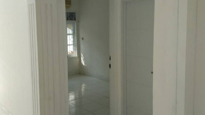 Dijual Rumah di Perum.Green Garden, Jakarta Barat