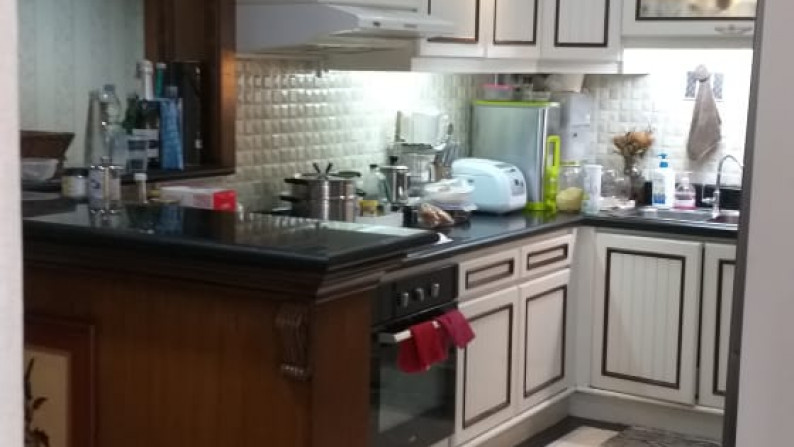 Dijual Apartemen Sommerset, Kebayoran Lama, Jakarta Selatan.