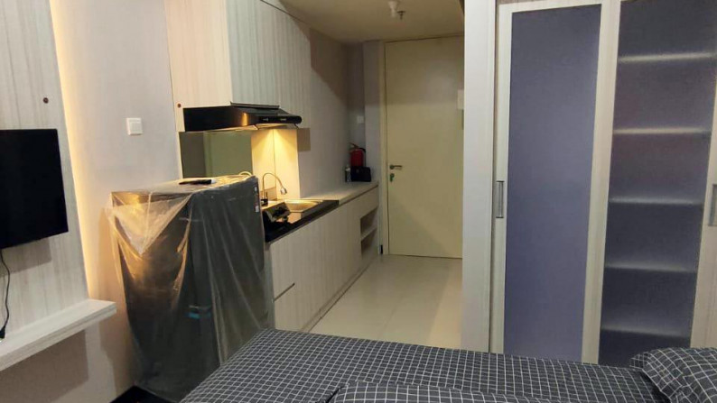 Apartemen di Pakuwon City Tower Amor, Type Studio, Furnished, Siap Huni !!!