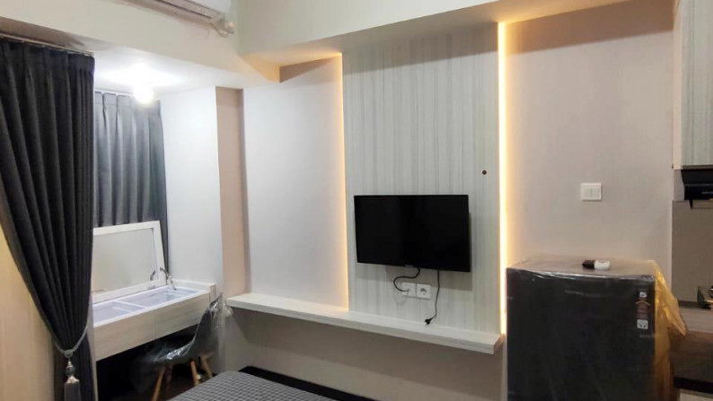 Apartemen di Pakuwon City Tower Amor, Type Studio, Furnished, Siap Huni !!!