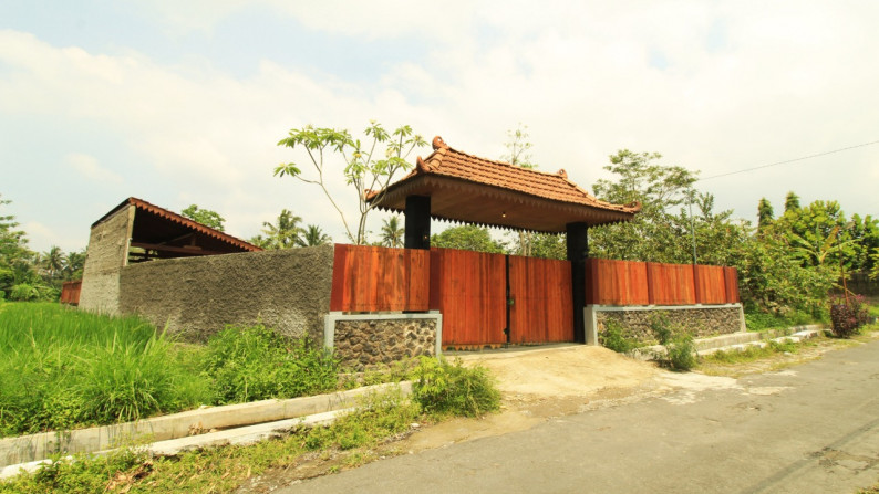 VILLA KALIURANG PAKEM SLEMAN YOGYAKARTA