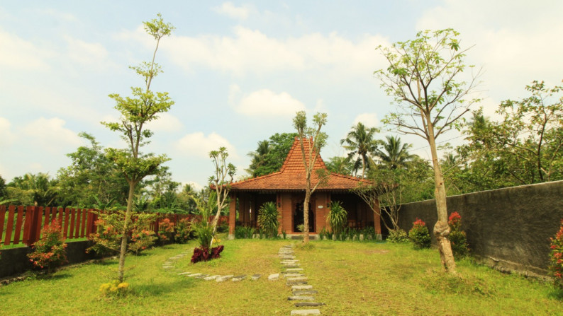 VILLA KALIURANG PAKEM SLEMAN YOGYAKARTA