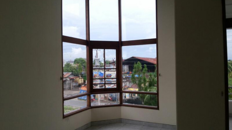 HUNIAN MEWAH DI JL SORAGAN HANYA BEBERAPA METER DARI JL GODEAN KM 2