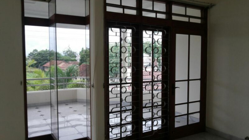 HUNIAN MEWAH DI JL SORAGAN HANYA BEBERAPA METER DARI JL GODEAN KM 2