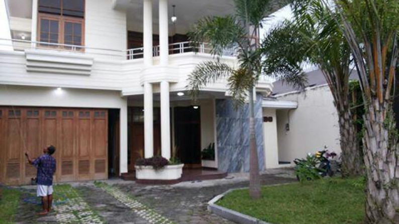 HUNIAN MEWAH DI JL SORAGAN HANYA BEBERAPA METER DARI JL GODEAN KM 2