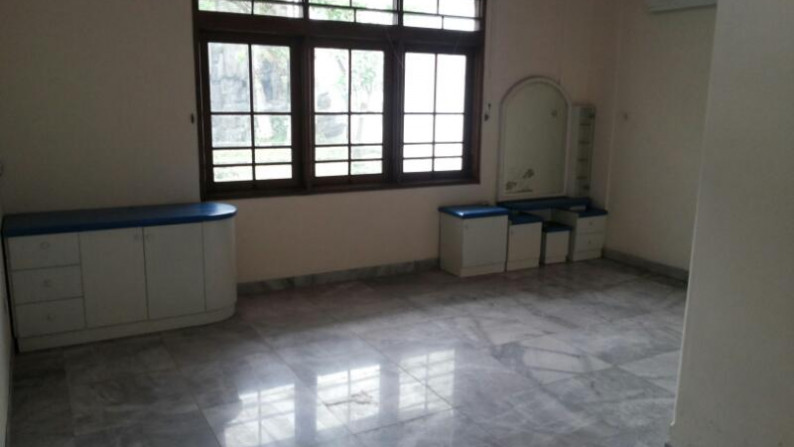 HUNIAN MEWAH DI JL SORAGAN HANYA BEBERAPA METER DARI JL GODEAN KM 2