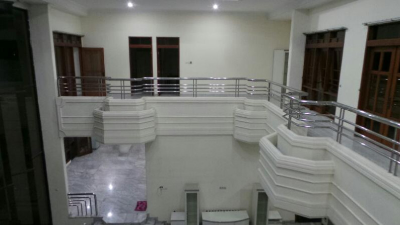 HUNIAN MEWAH DI JL SORAGAN HANYA BEBERAPA METER DARI JL GODEAN KM 2