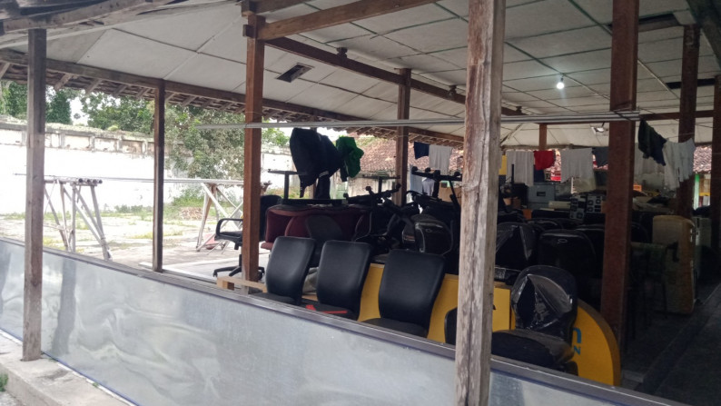 TANAH DAN BANGUNAN TENGAH KOTA DEKAT HOTEL ALANA MALIOBORO, YOGYAKARTA