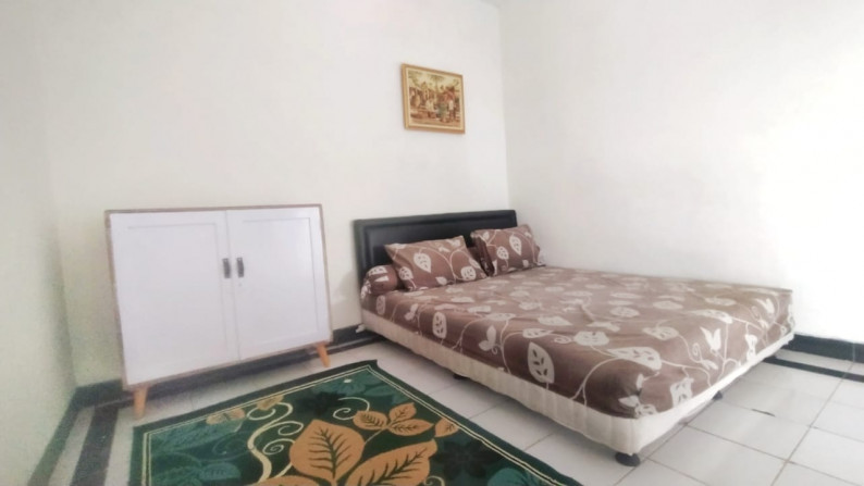 UMAH KOST 24 KAMAR SEMI FURNISH DEKAT TERMINAL CC, DEPOK, SLEMAN