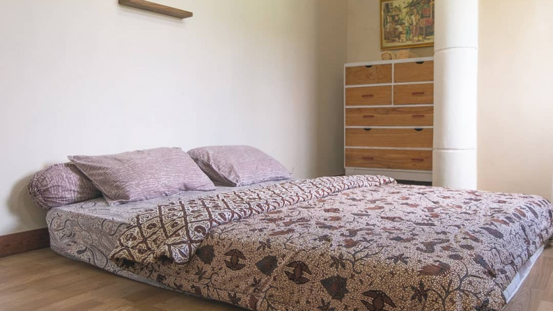 UMAH KOST 24 KAMAR SEMI FURNISH DEKAT TERMINAL CC, DEPOK, SLEMAN