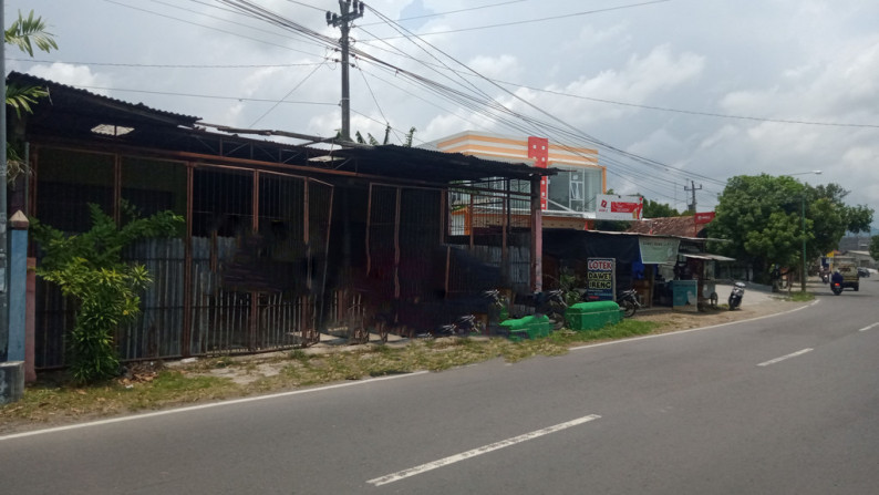 TANAH DAN BANGUNAN DI JL IMOGIRI TIMUR, PLERET, BANTUL